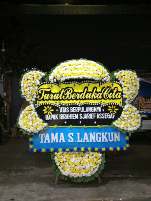 Papan Bunga Duka di Tangkerang Timur